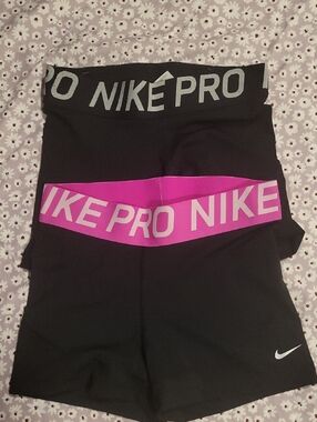 Nike Womens Pro 3 Athletic Shorts with Pink Branded Waistband